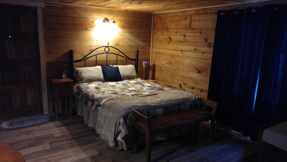 Wolfwood Guest Ranch Villa เคลียร์วอเตอร์ ภายนอก รูปภาพ