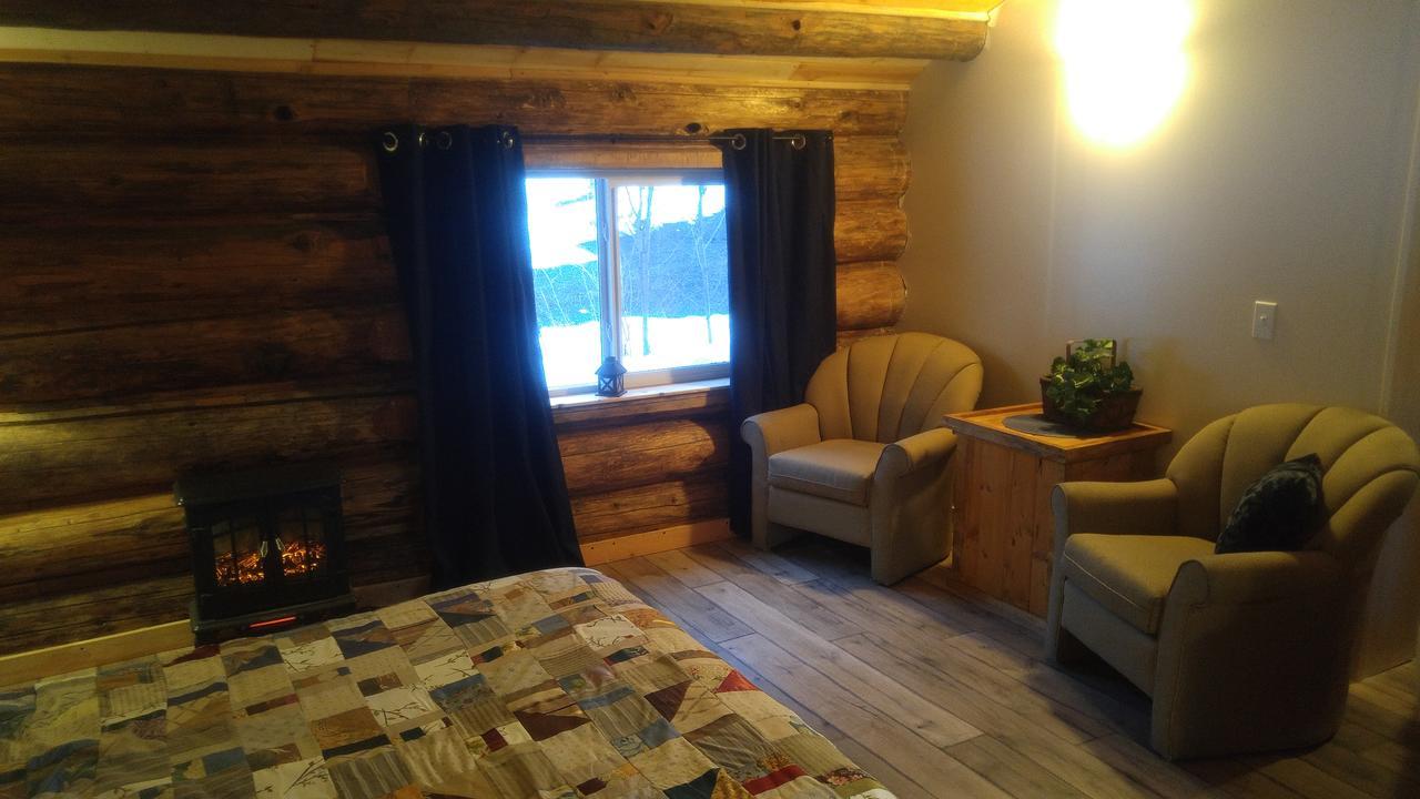 Wolfwood Guest Ranch Villa เคลียร์วอเตอร์ ภายนอก รูปภาพ