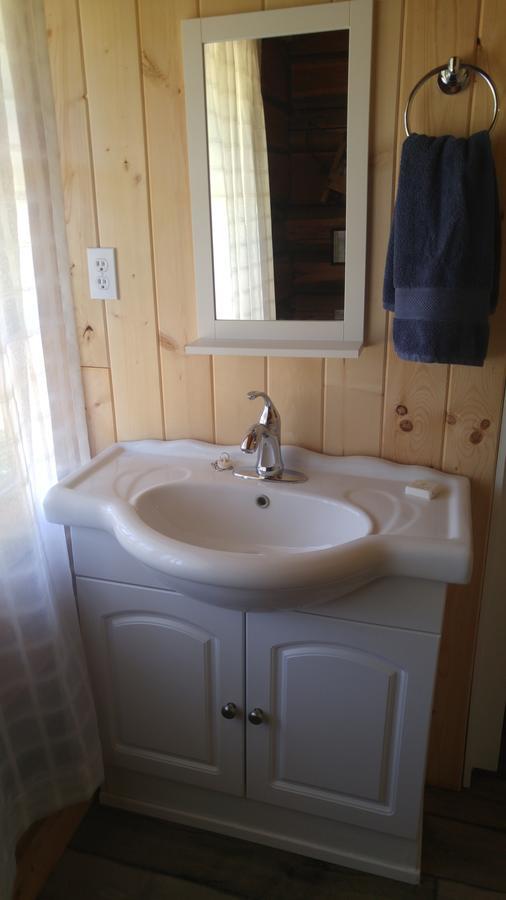 Wolfwood Guest Ranch Villa เคลียร์วอเตอร์ ภายนอก รูปภาพ